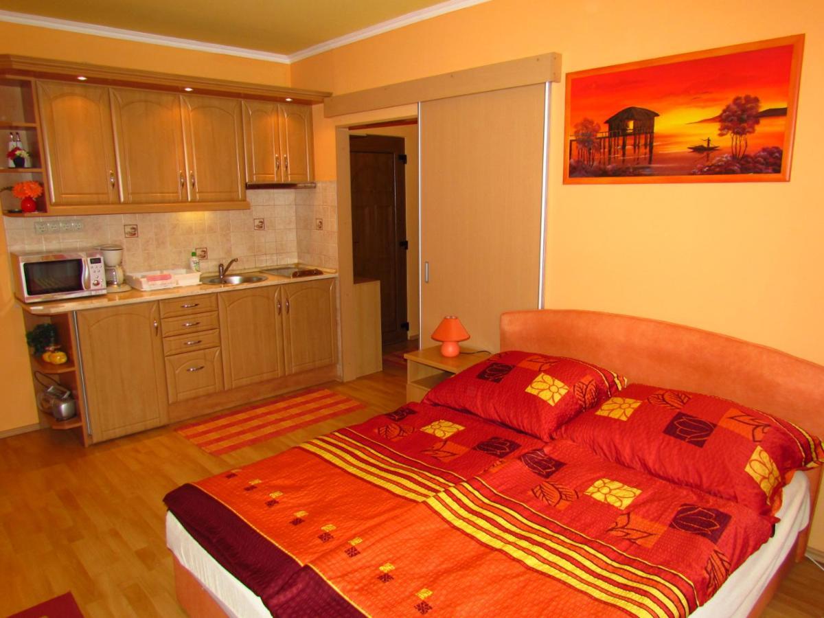 Balaton Wellness Apartman Siofok Exterior photo