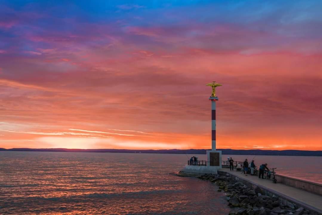 Balaton Wellness Apartman Siofok Exterior photo