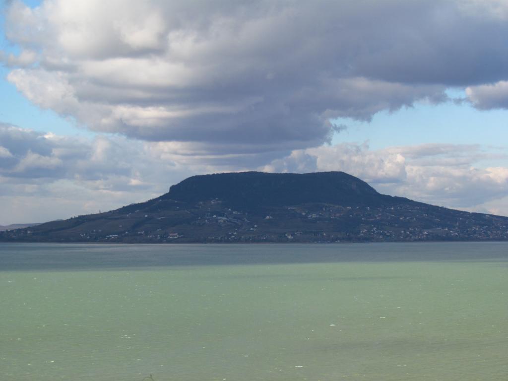 Balaton Wellness Apartman Siofok Exterior photo